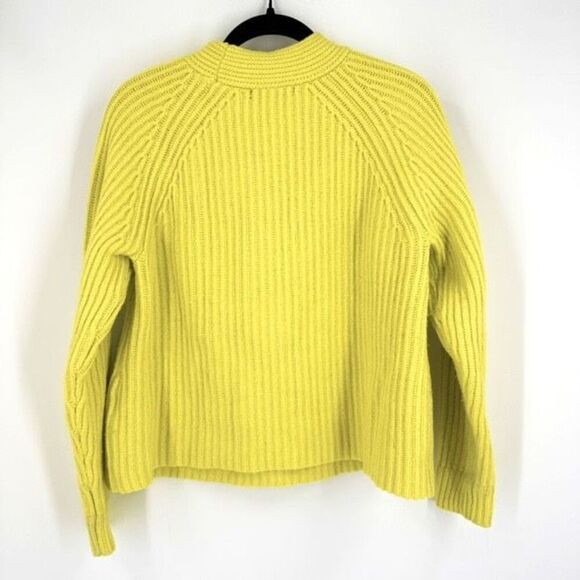 Banana Republic Women's Thick Chunky High Crew Neck Sweater Neon Yellow Medium - Picture 3 of 10
